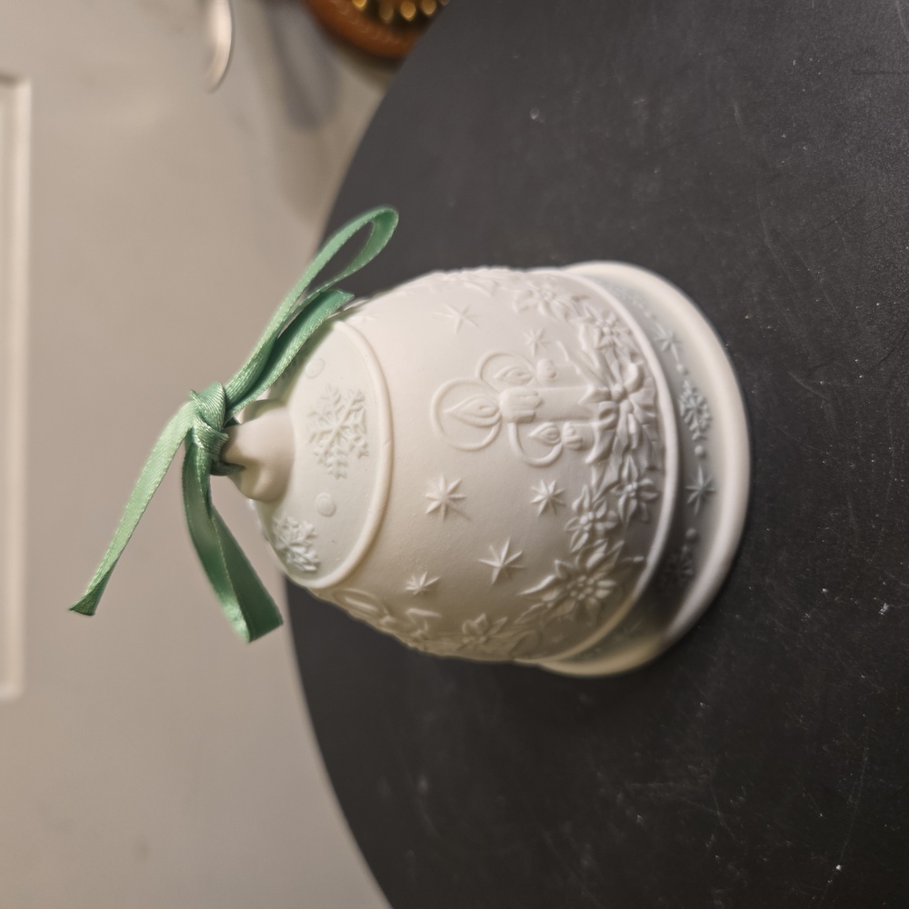 Elegant Lladro 1992 Christmas Ceramic Bell with Ribbon Accent - Picture 6 of 9